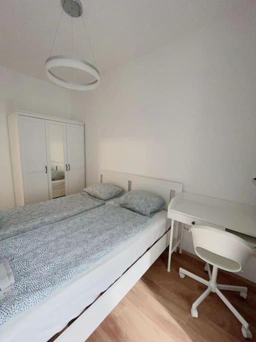 Oktogon With Balcony Apartamento Budapest